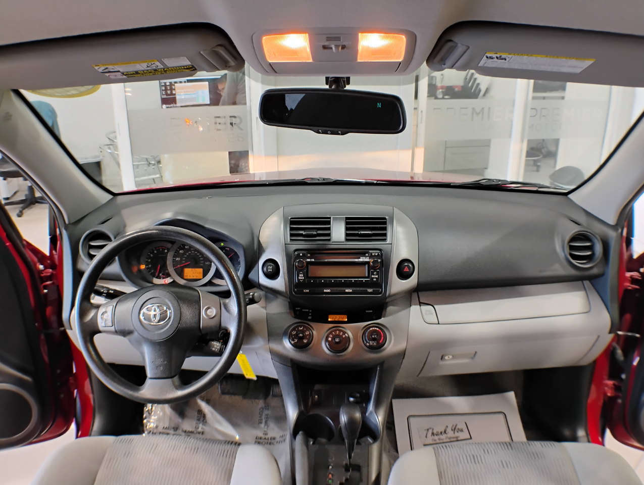 Toyota RAV4 Base V6 4WD 2012