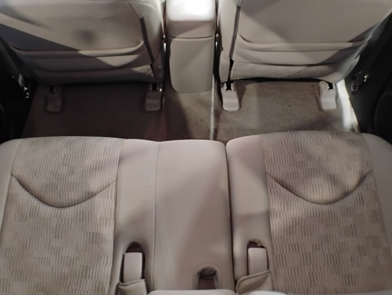 Toyota RAV4 Base V6 4WD 2012