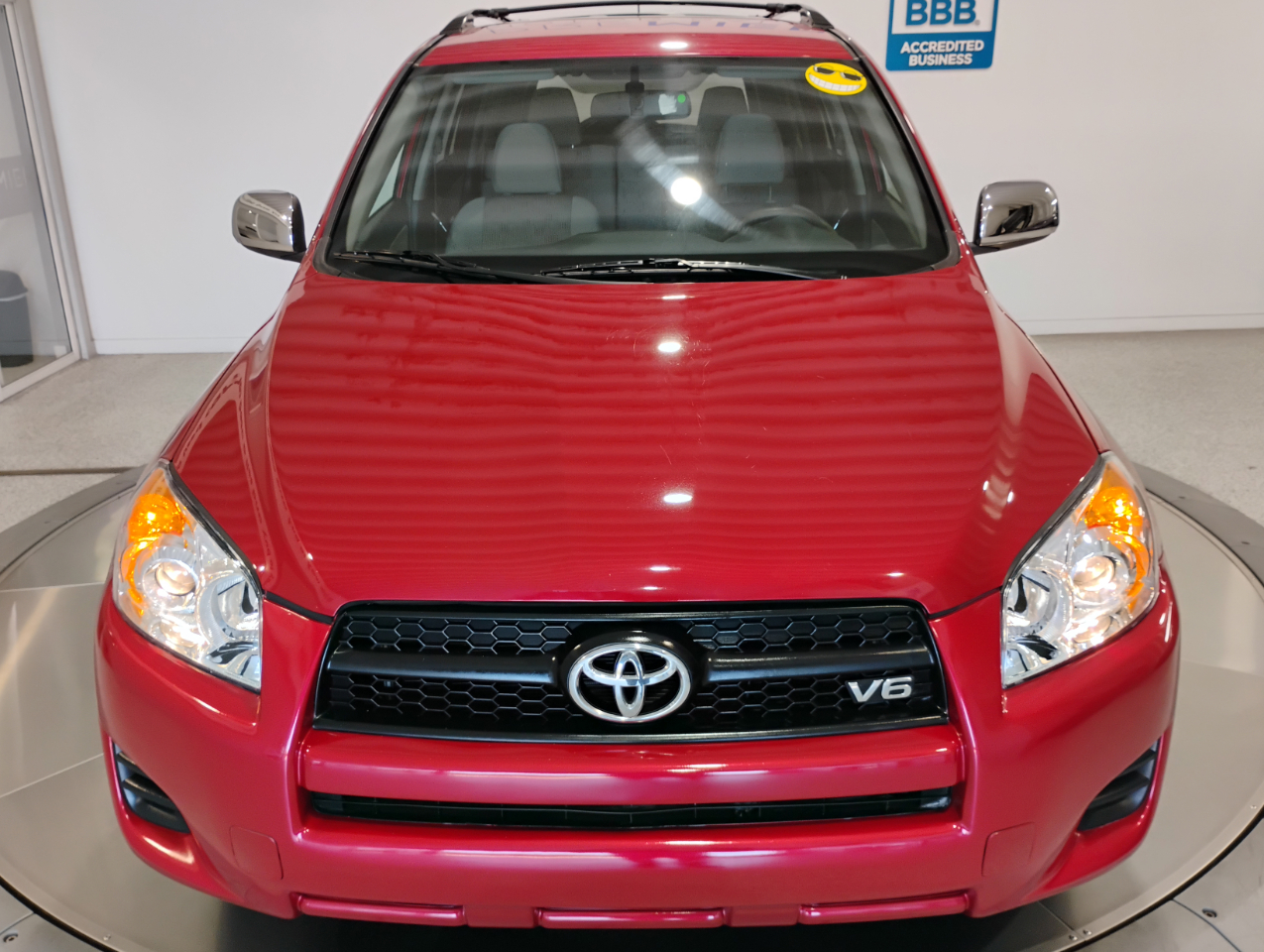 Toyota RAV4 Base V6 4WD 2012