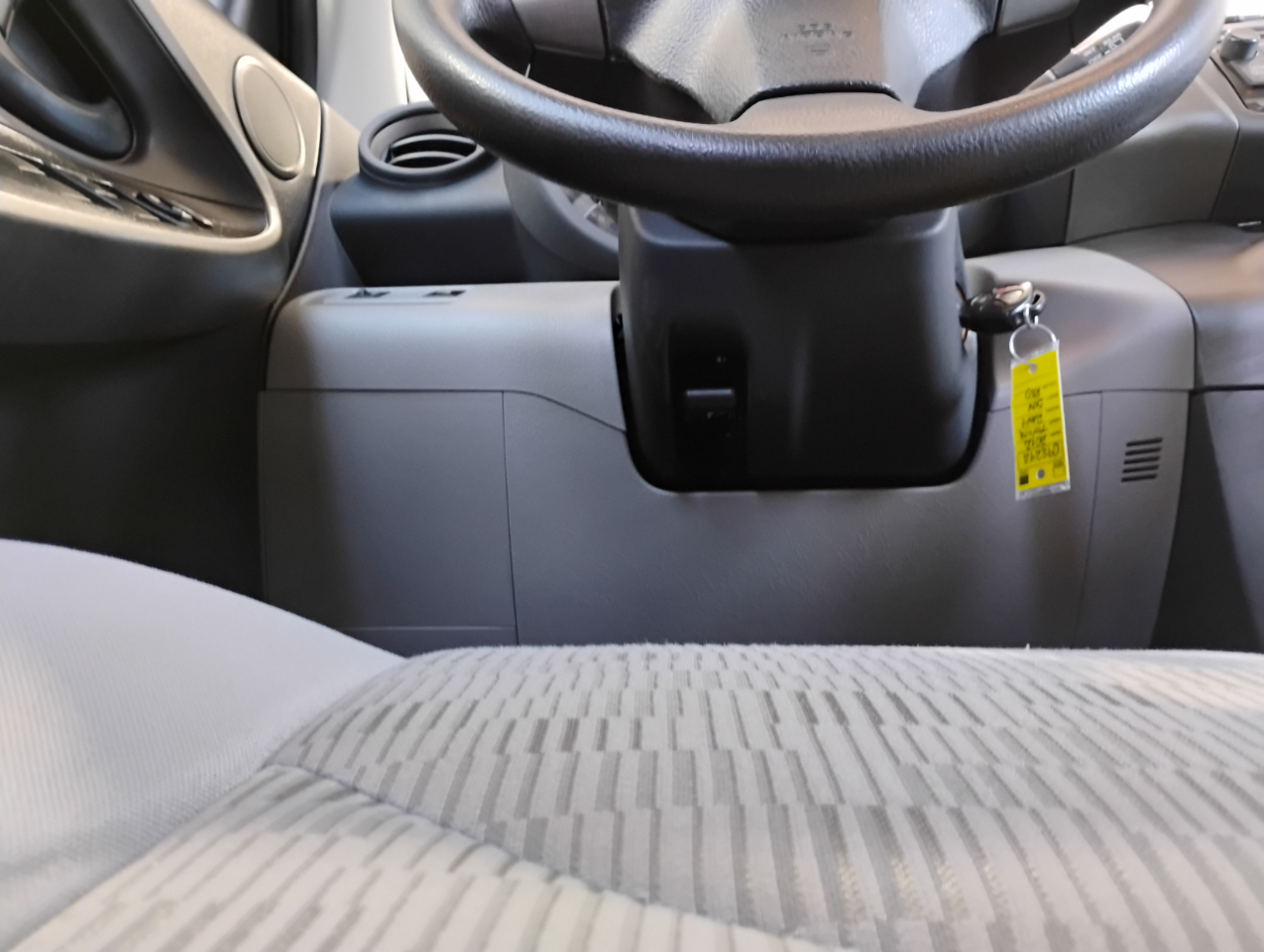 Toyota RAV4 Base V6 4WD 2012