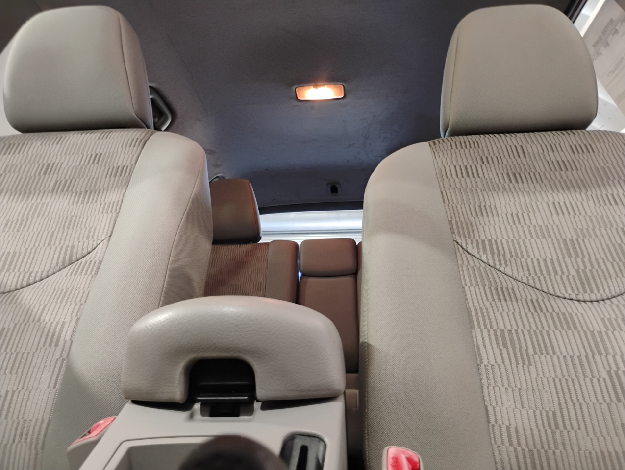 Toyota RAV4 Base V6 4WD 2012