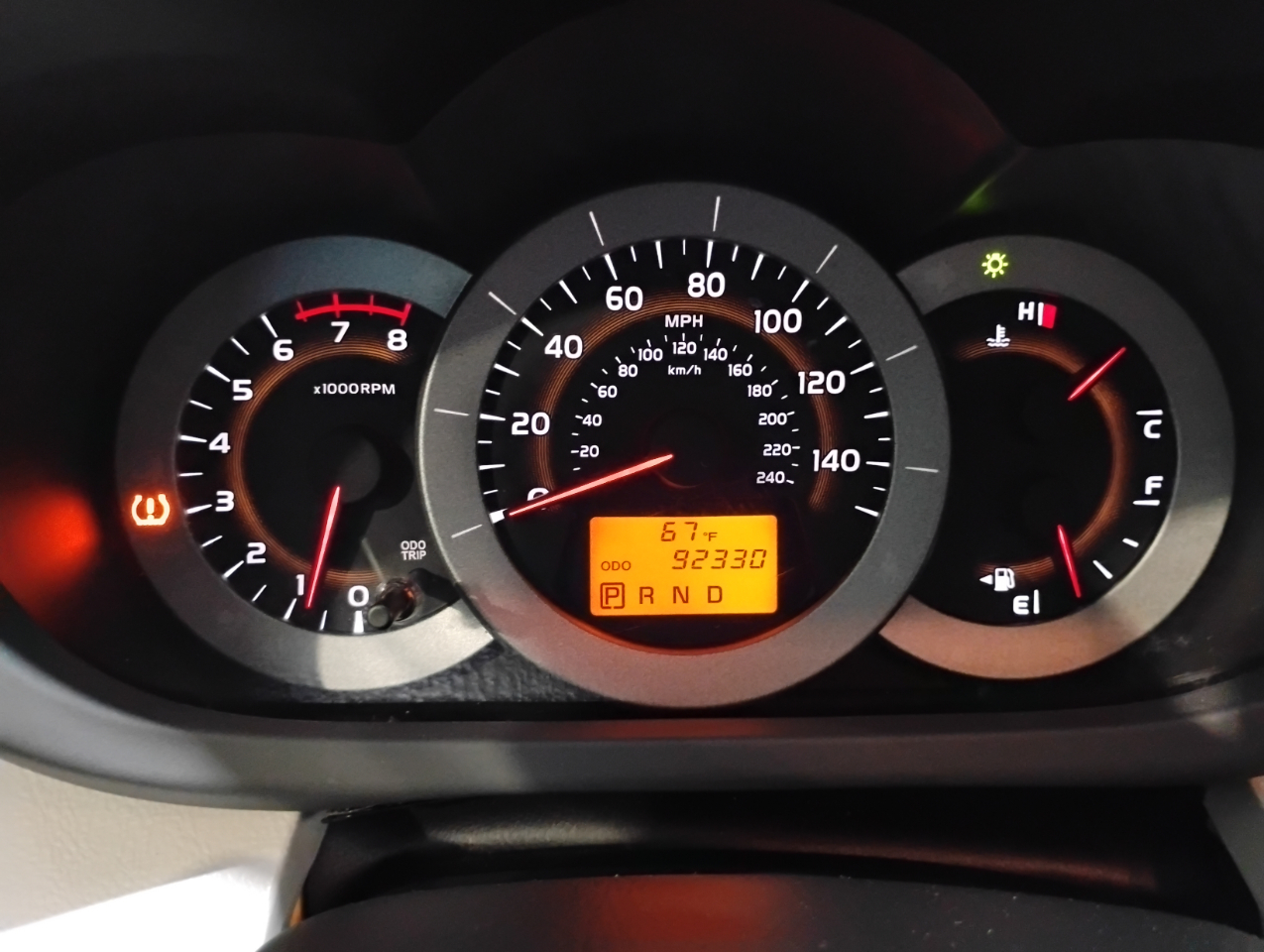 Toyota RAV4 Base V6 4WD 2012