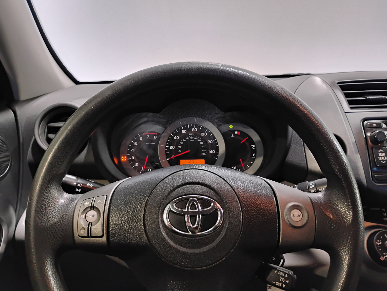 Toyota RAV4 Base V6 4WD 2012