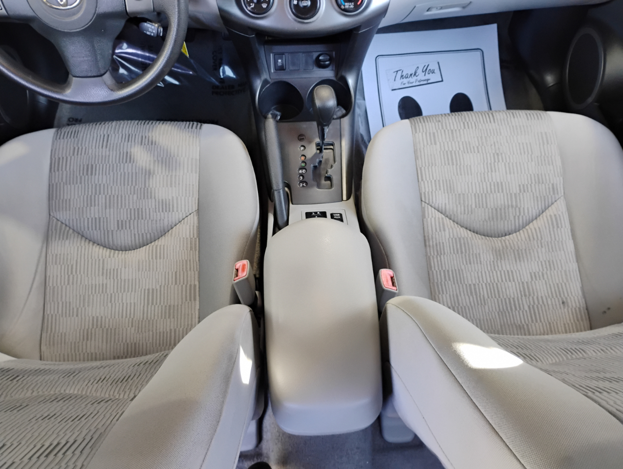 Toyota RAV4 Base V6 4WD 2012