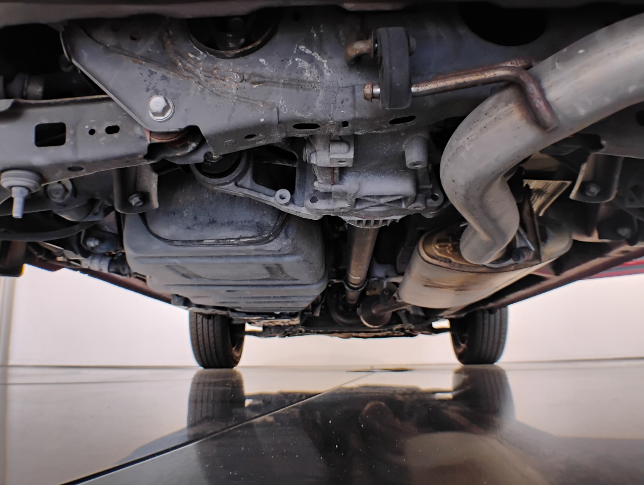 Toyota RAV4 Base V6 4WD 2012