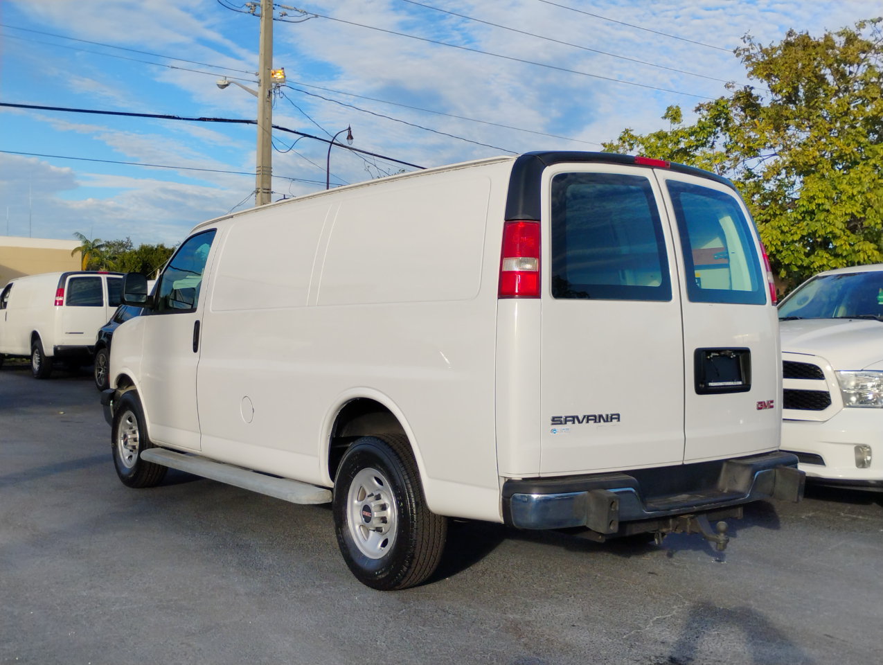GMC Savana G2500 Cargo 2016