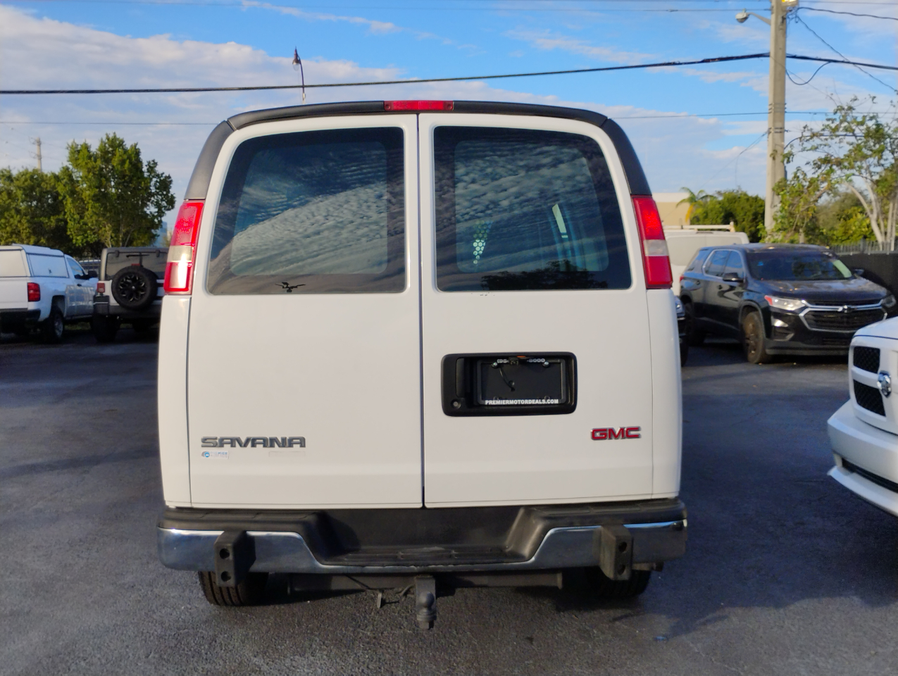GMC Savana G2500 Cargo 2016