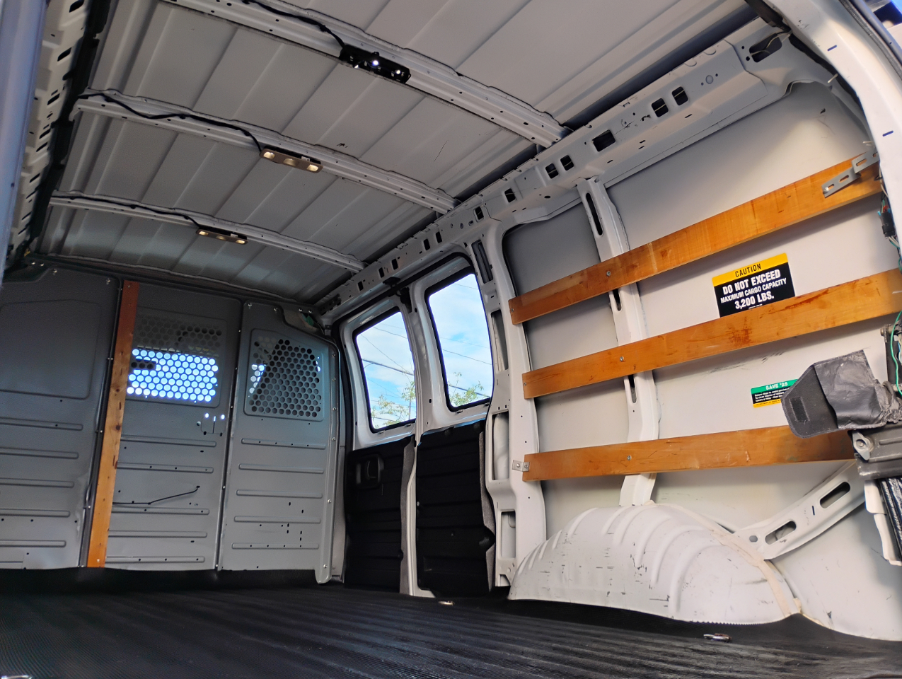 GMC Savana G2500 Cargo 2016