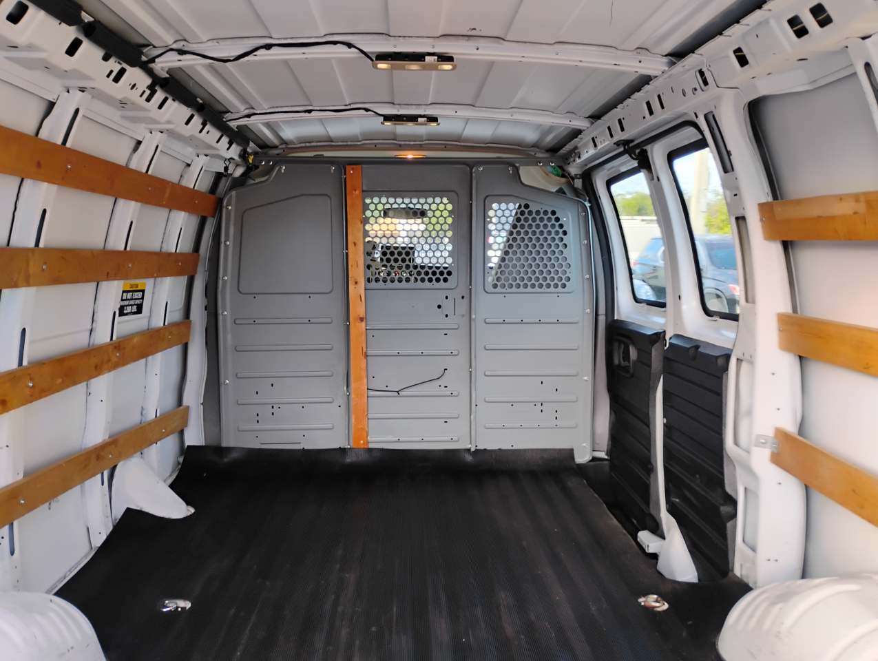 GMC Savana G2500 Cargo 2016