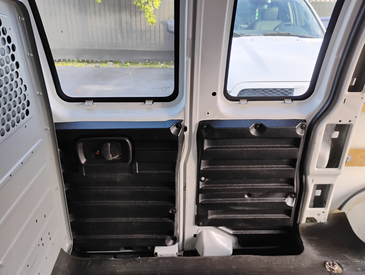 GMC Savana G2500 Cargo 2016