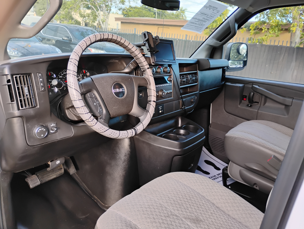 GMC Savana G2500 Cargo 2016