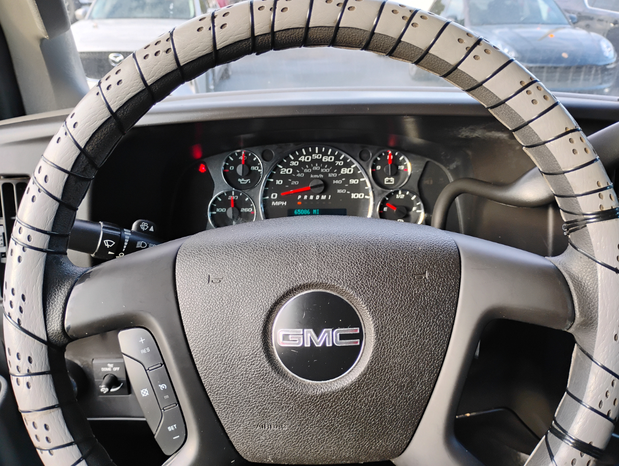 GMC Savana G2500 Cargo 2016