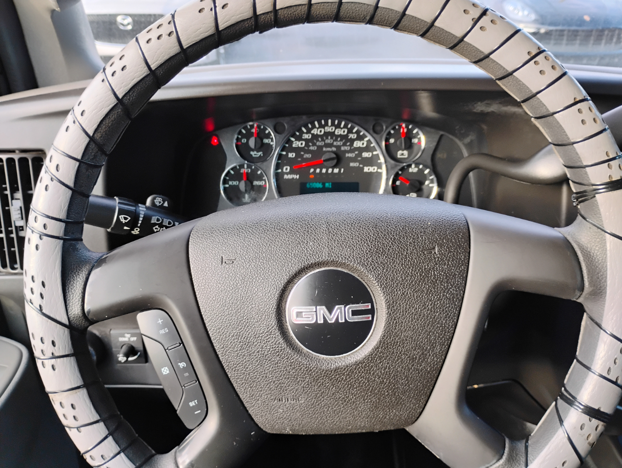 GMC Savana G2500 Cargo 2016