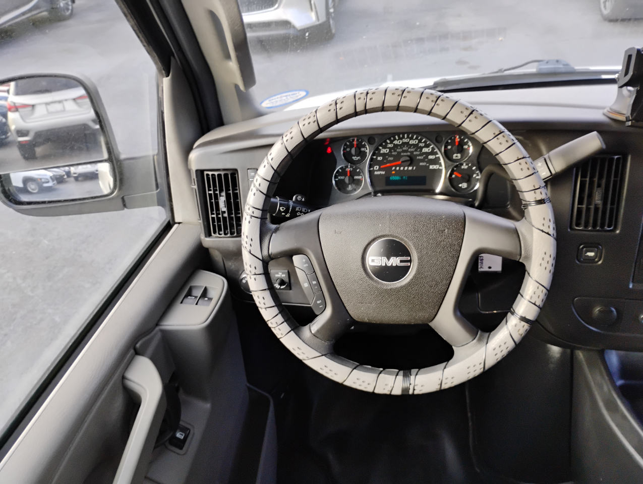 GMC Savana G2500 Cargo 2016