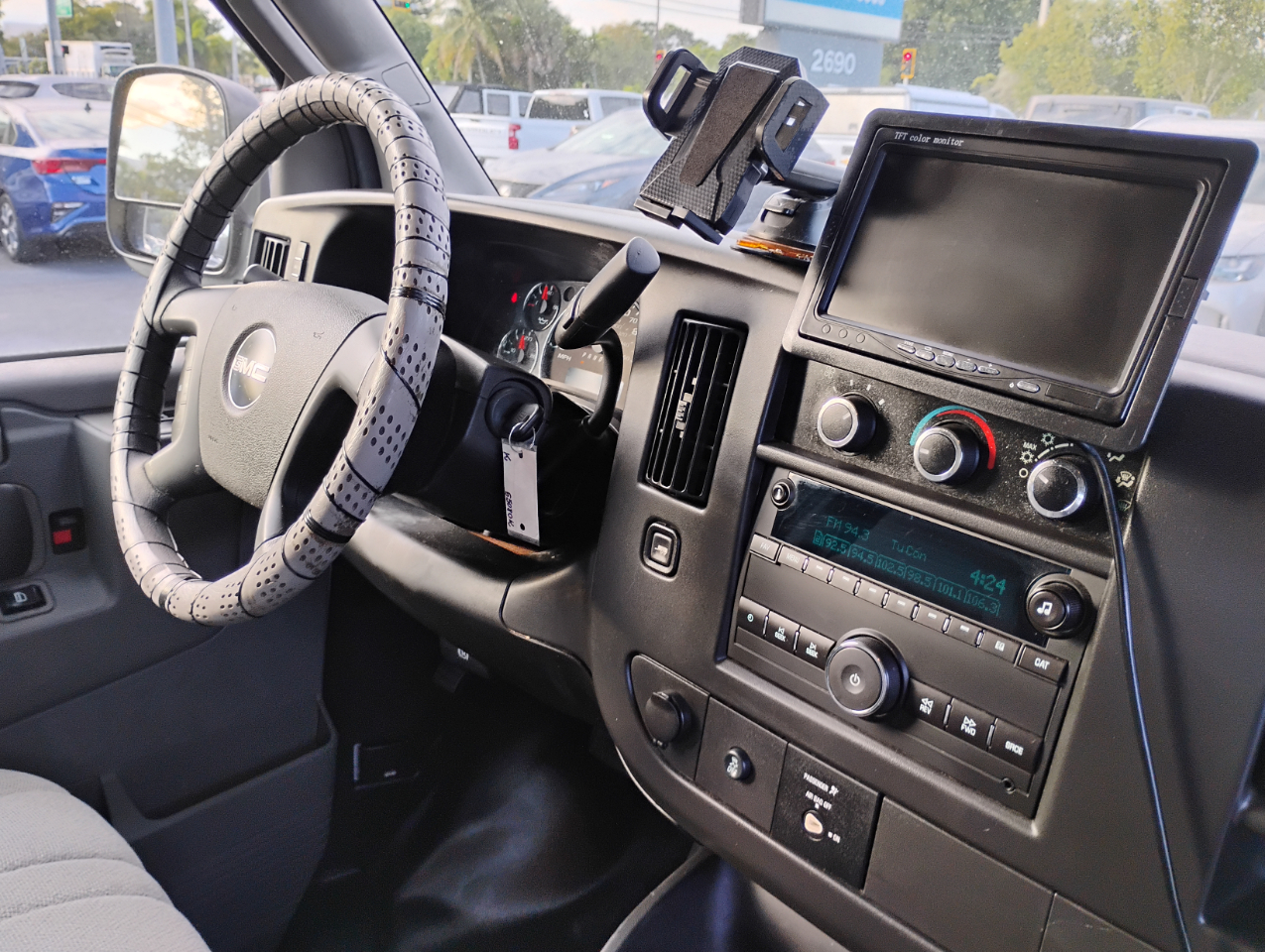 GMC Savana G2500 Cargo 2016