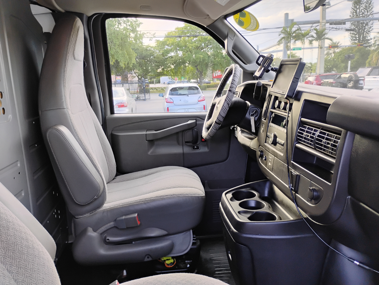 GMC Savana G2500 Cargo 2016