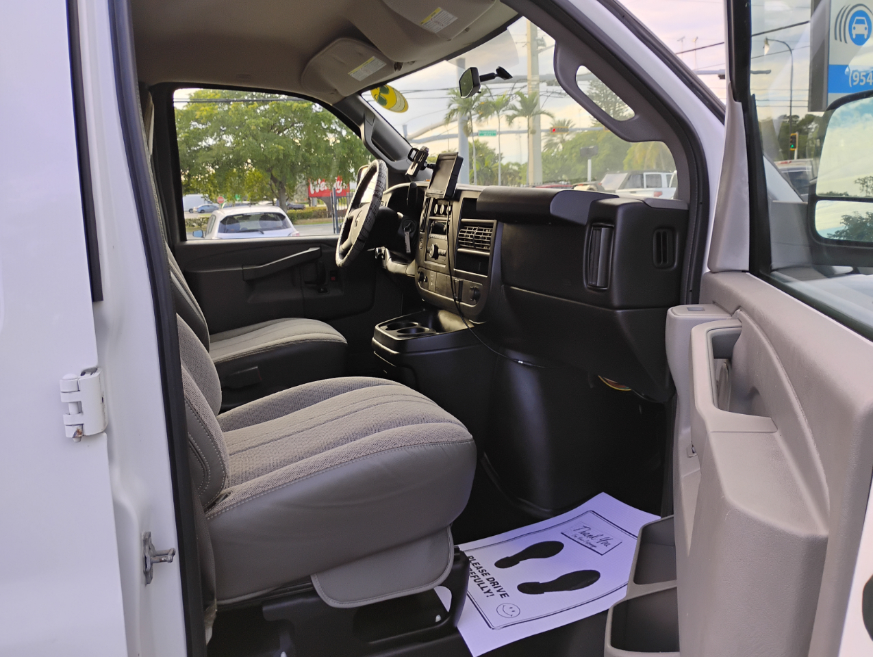 GMC Savana G2500 Cargo 2016