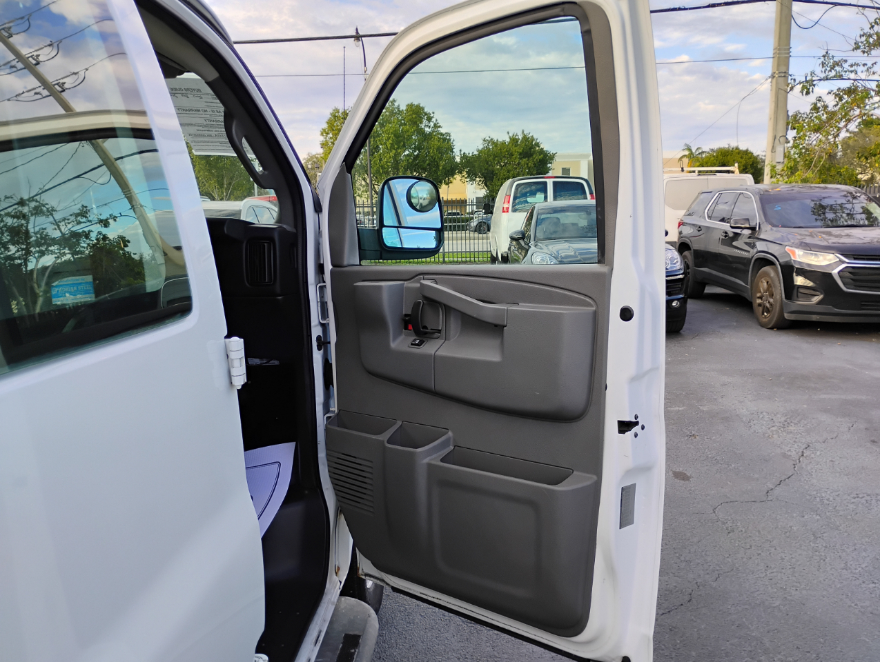 GMC Savana G2500 Cargo 2016