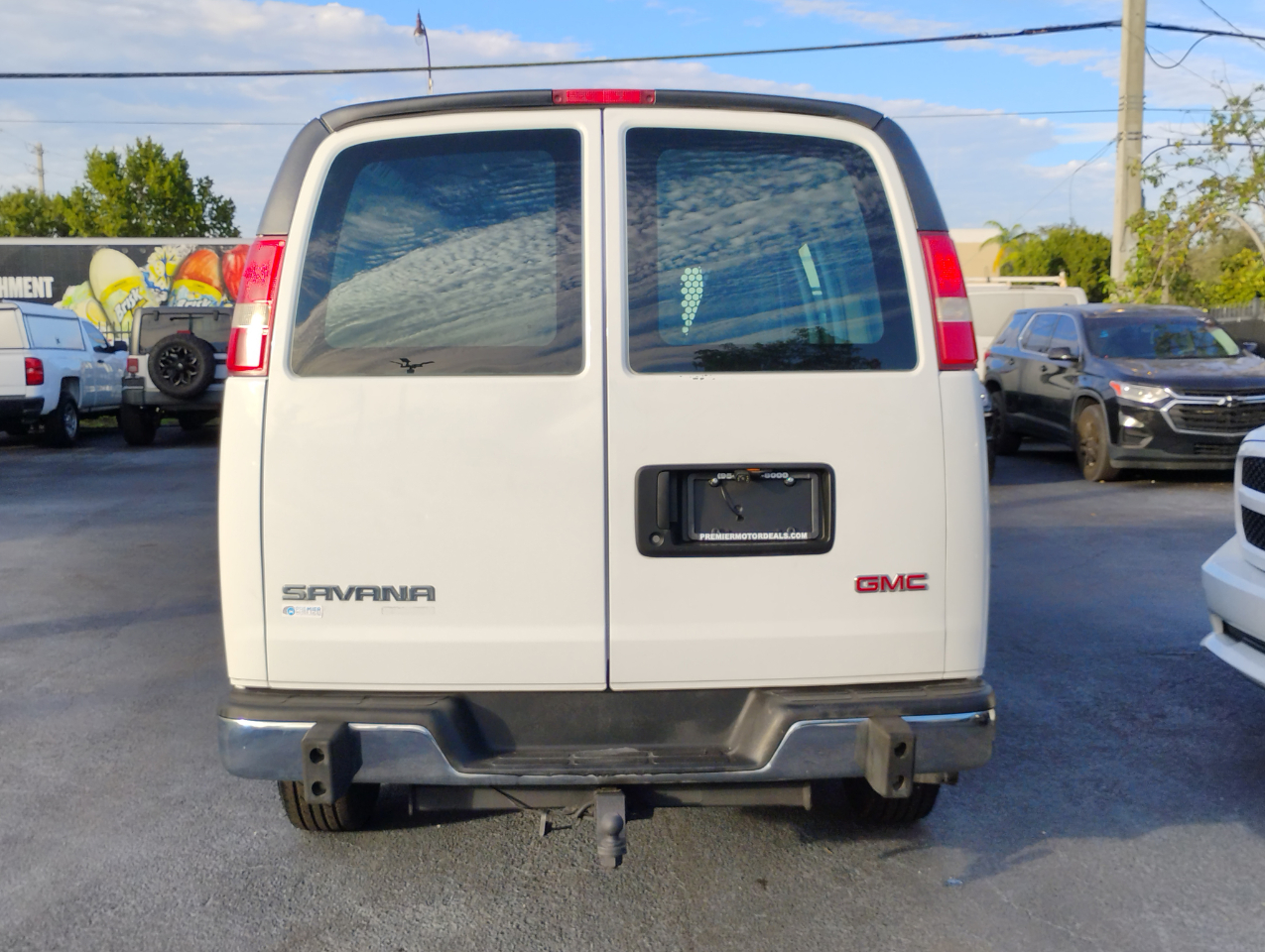 GMC Savana G2500 Cargo 2016