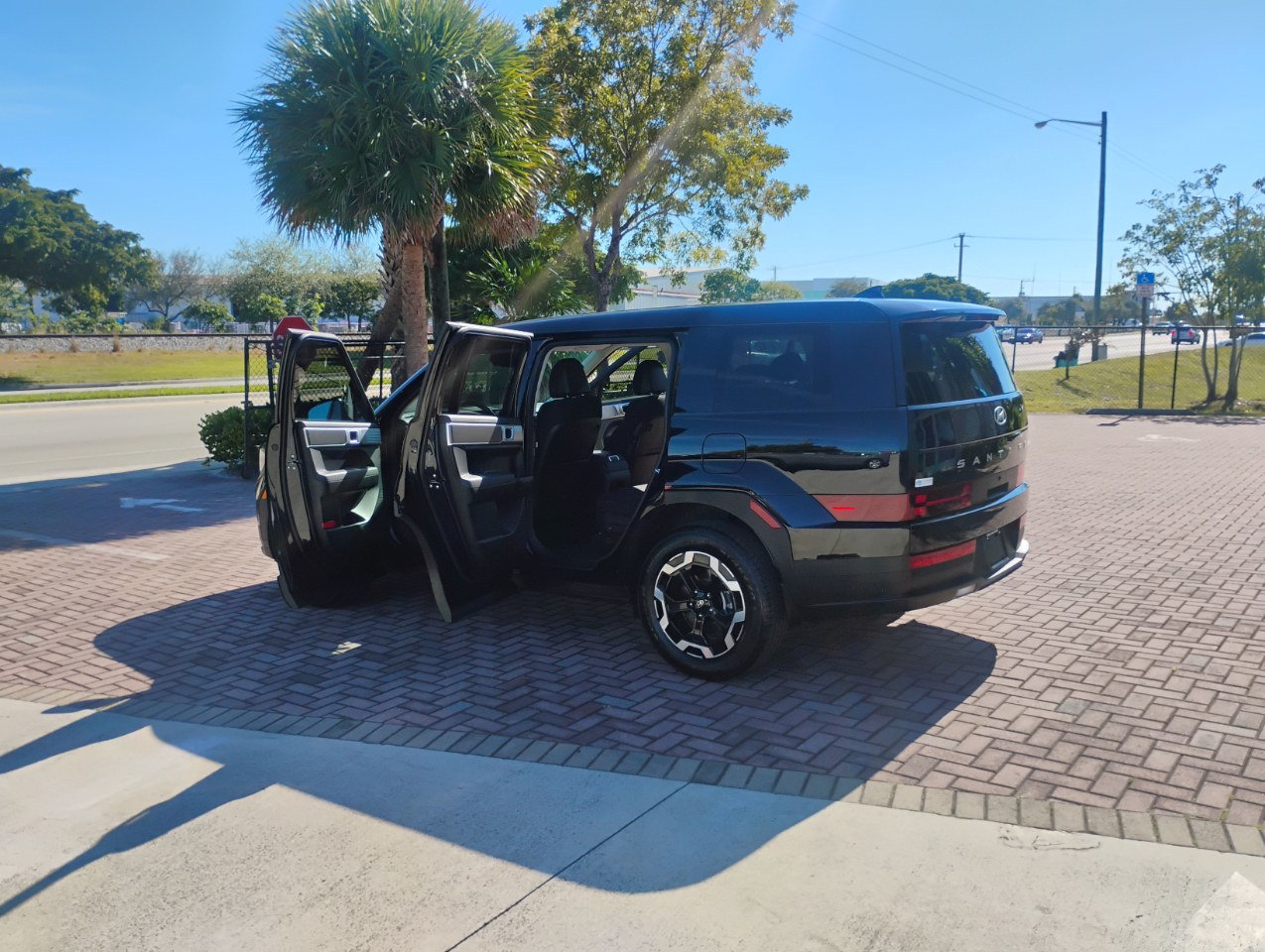 Hyundai Santa Fe SE 2024