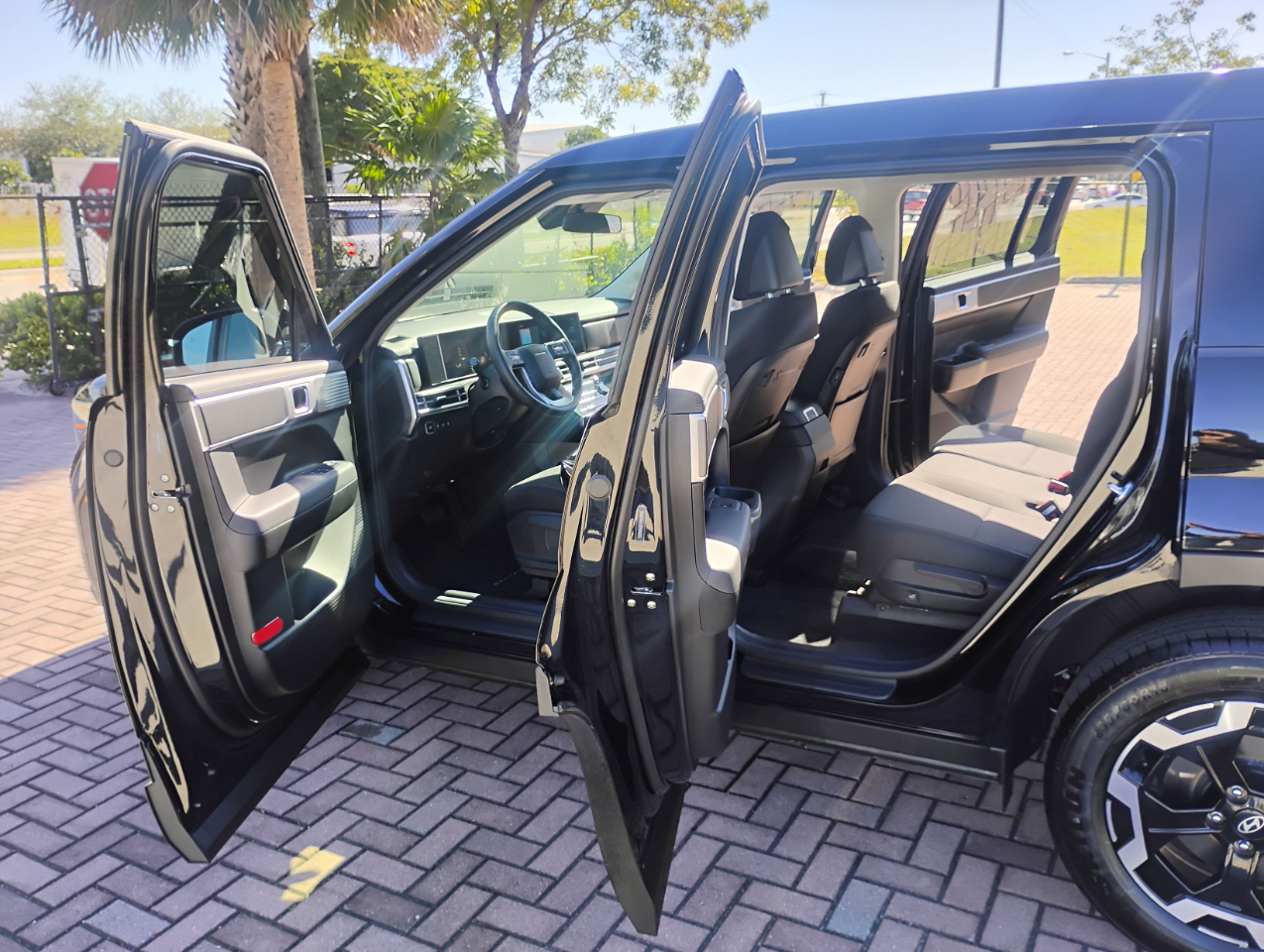 Hyundai Santa Fe SE 2024