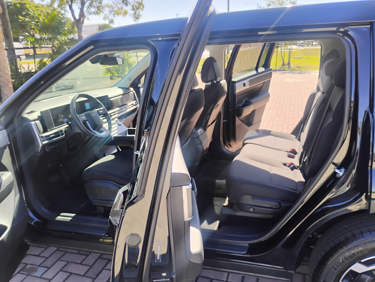 Hyundai Santa Fe SE 2024