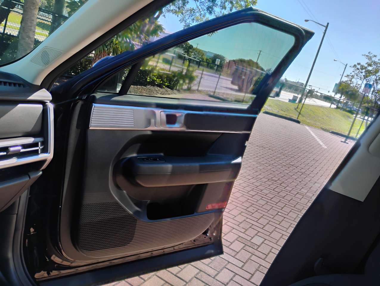 Hyundai Santa Fe SE 2024