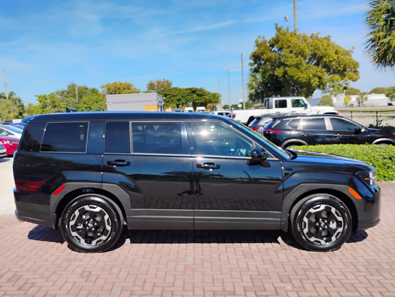 Hyundai Santa Fe SE 2024