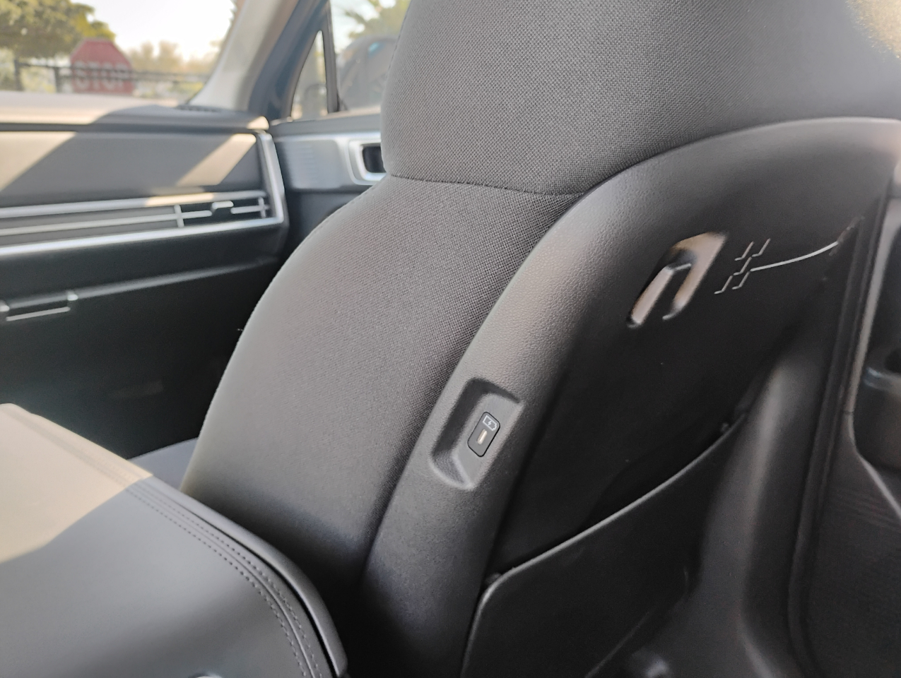 Hyundai Santa Fe SE 2024