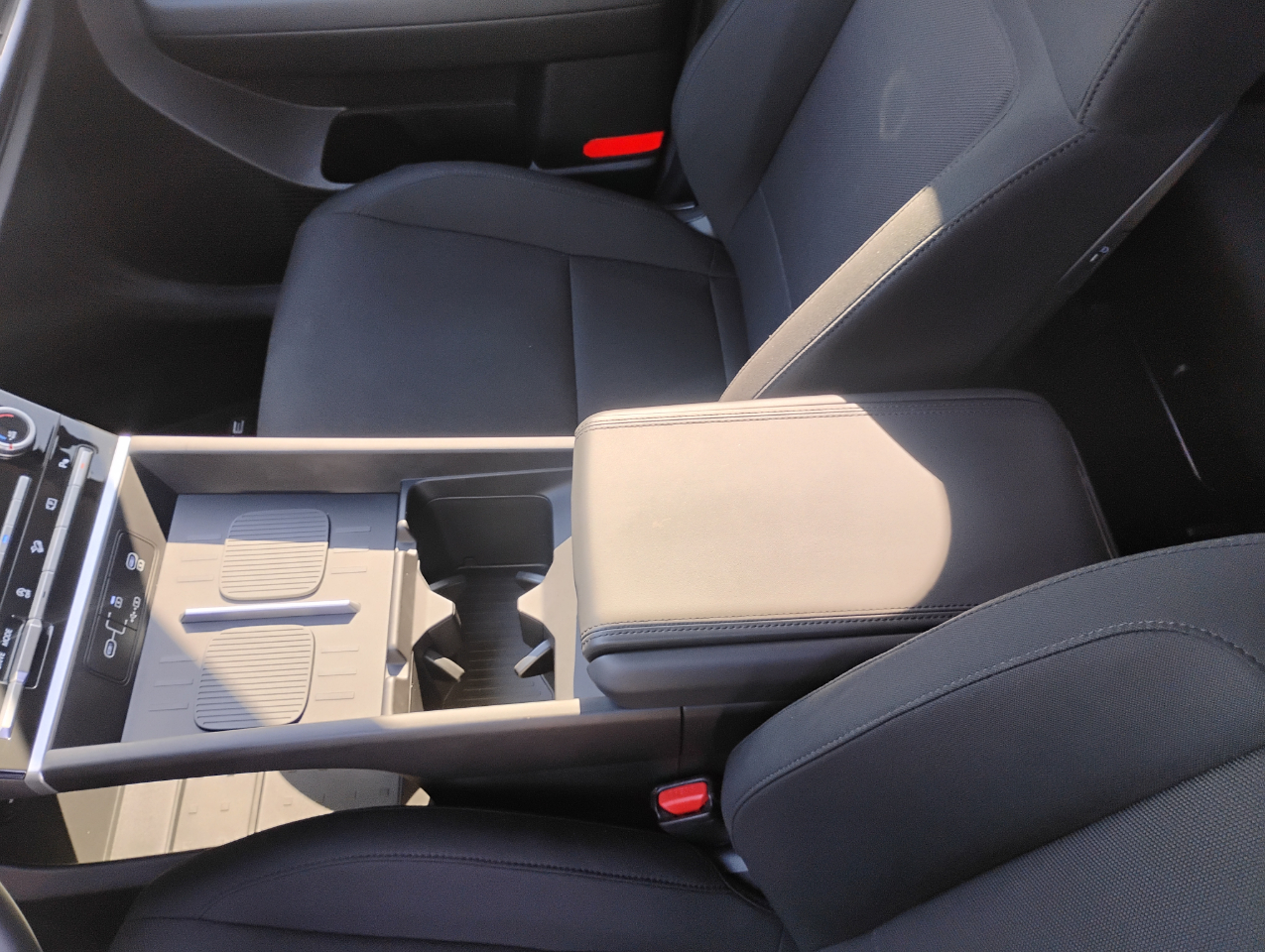 Hyundai Santa Fe SE 2024