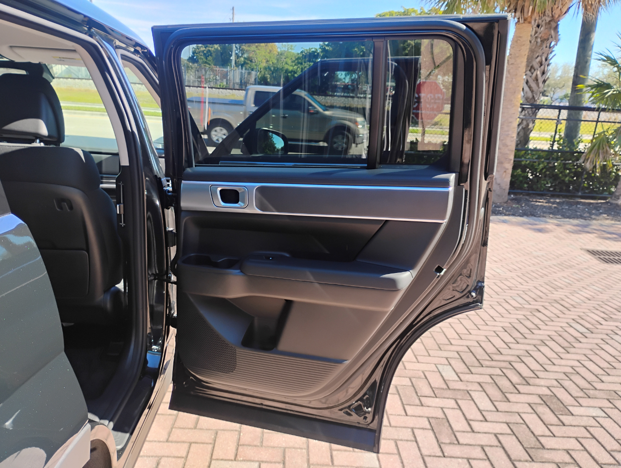 Hyundai Santa Fe SE 2024