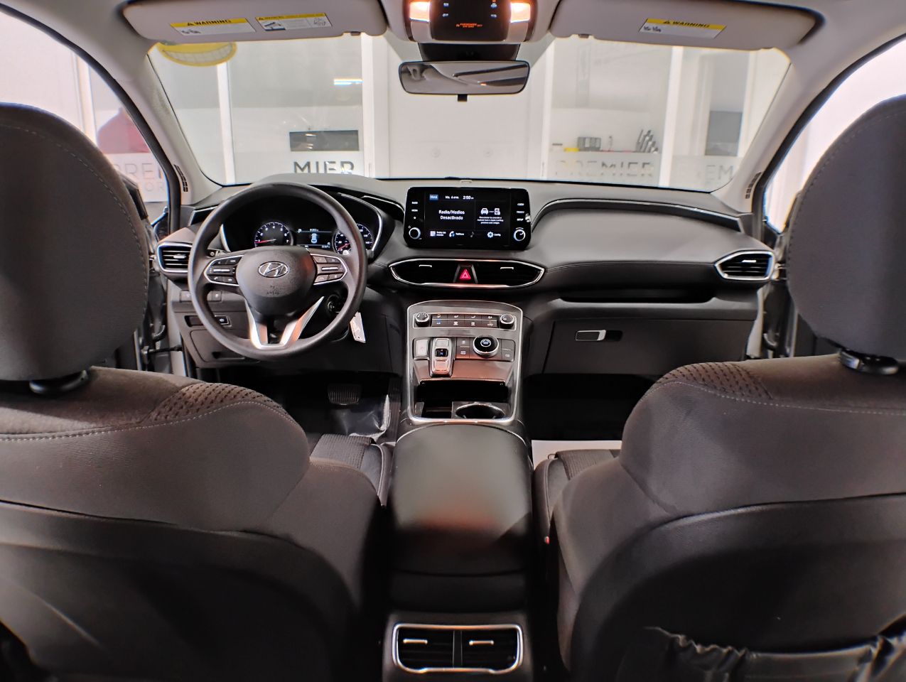 Hyundai Santa Fe SE 2023