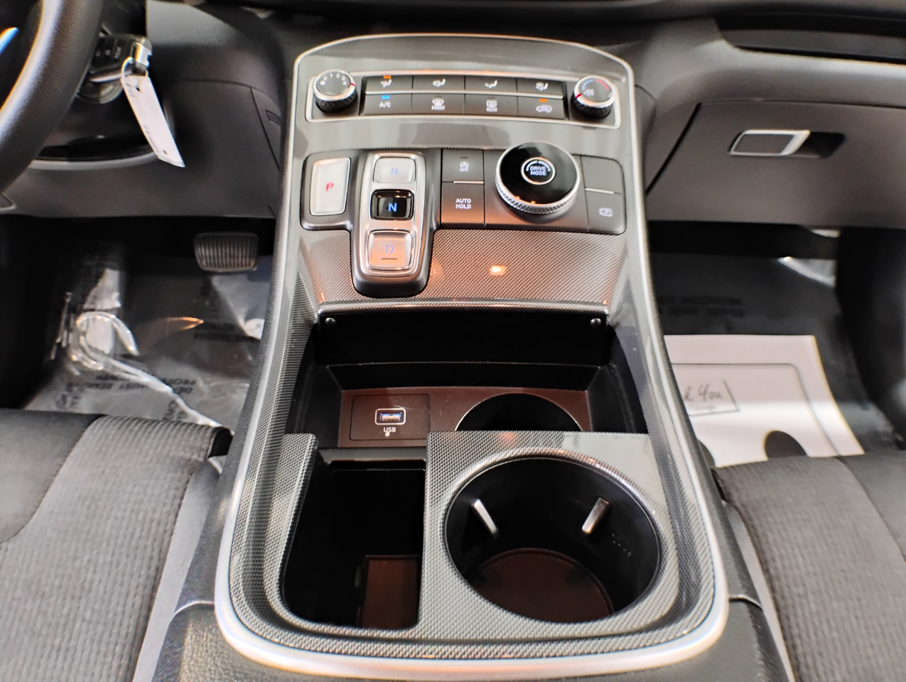 Hyundai Santa Fe SE 2023