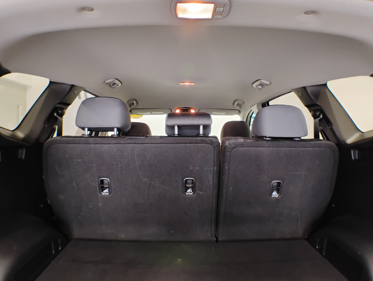 Hyundai Santa Fe SE 2023