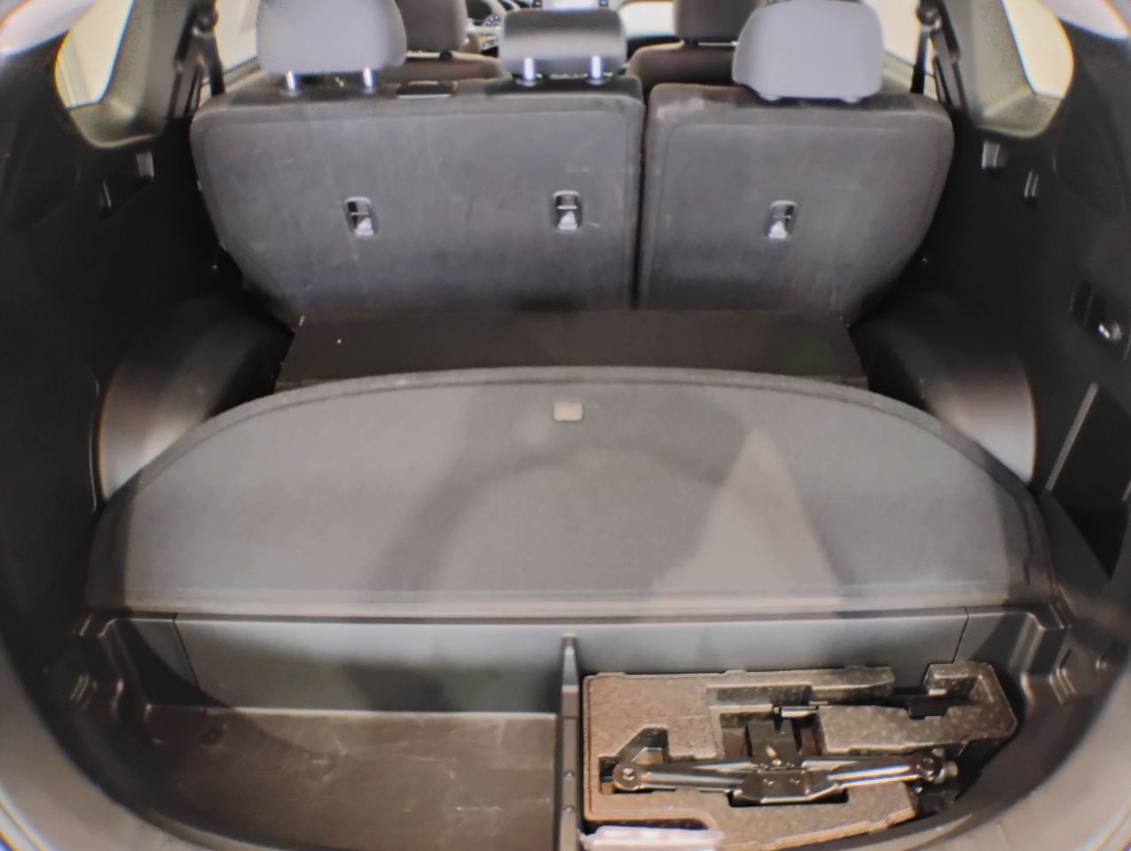 Hyundai Santa Fe SE 2023