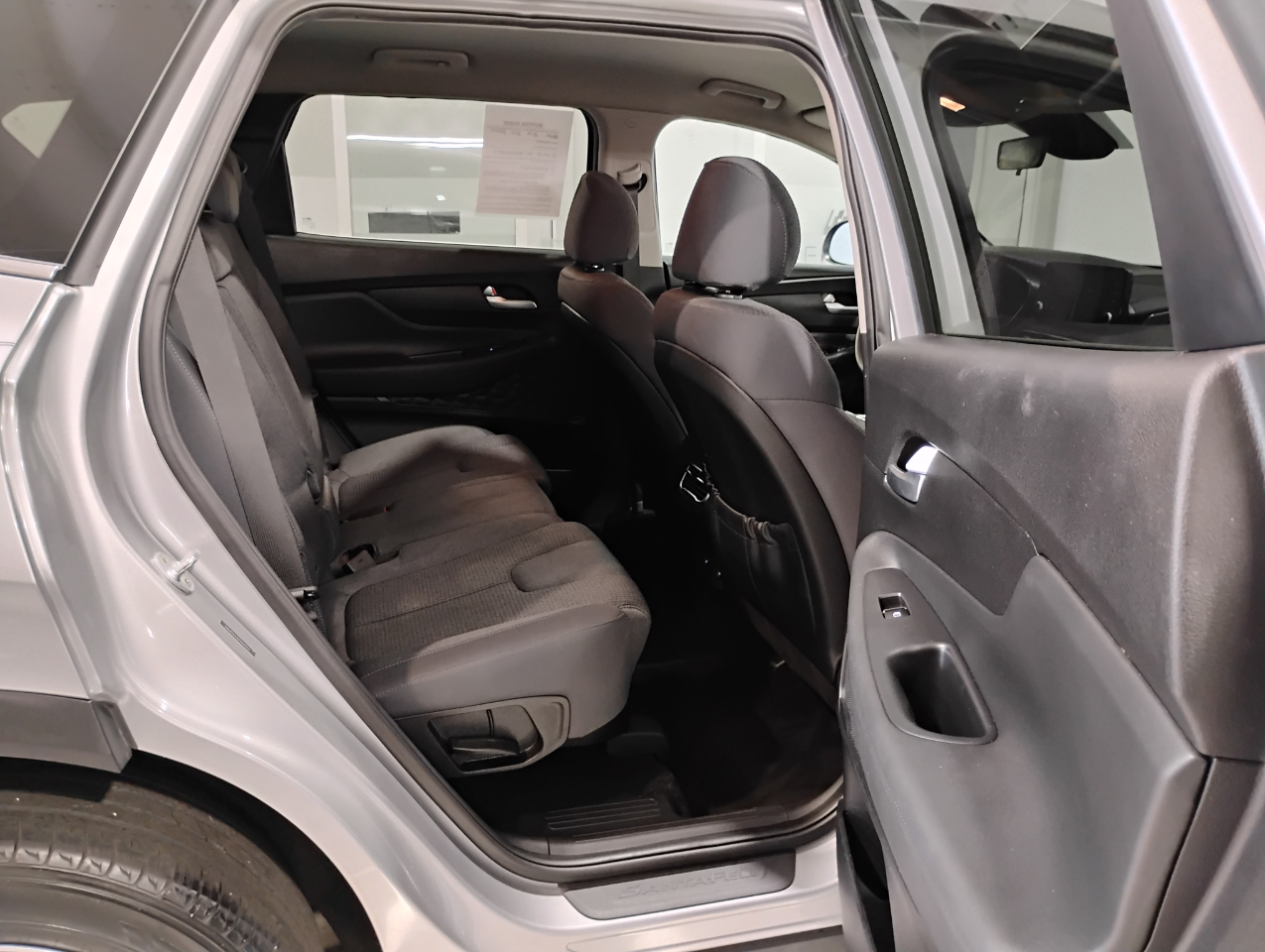 Hyundai Santa Fe SE 2023