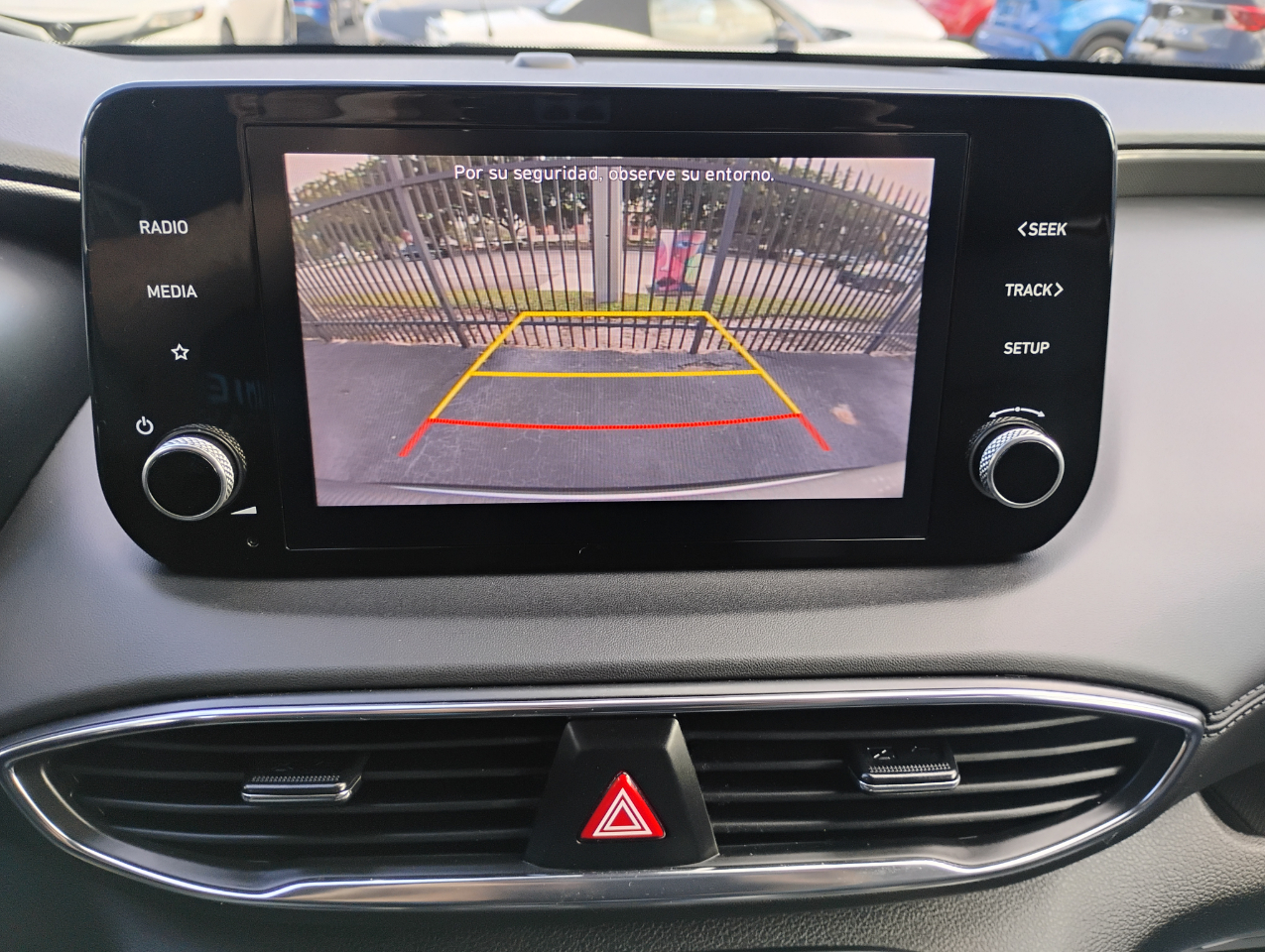 Hyundai Santa Fe SE 2023