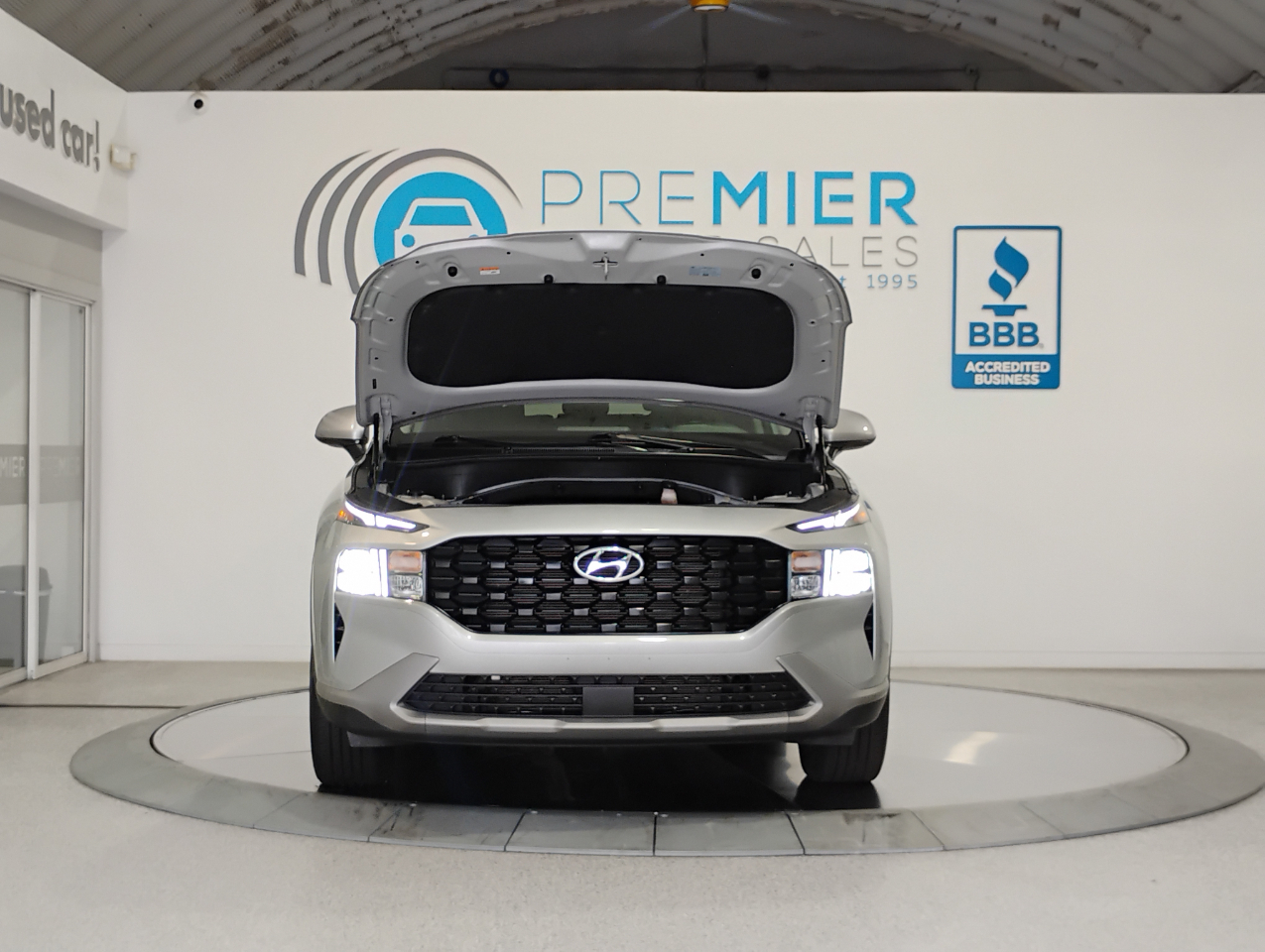 Hyundai Santa Fe SE 2023