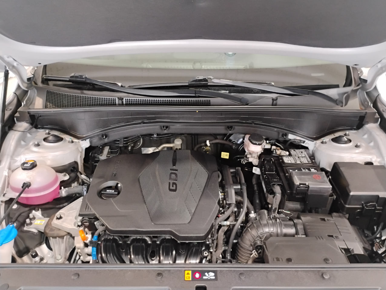 Hyundai Santa Fe SE 2023