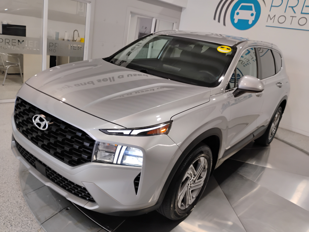 Hyundai Santa Fe SE 2023