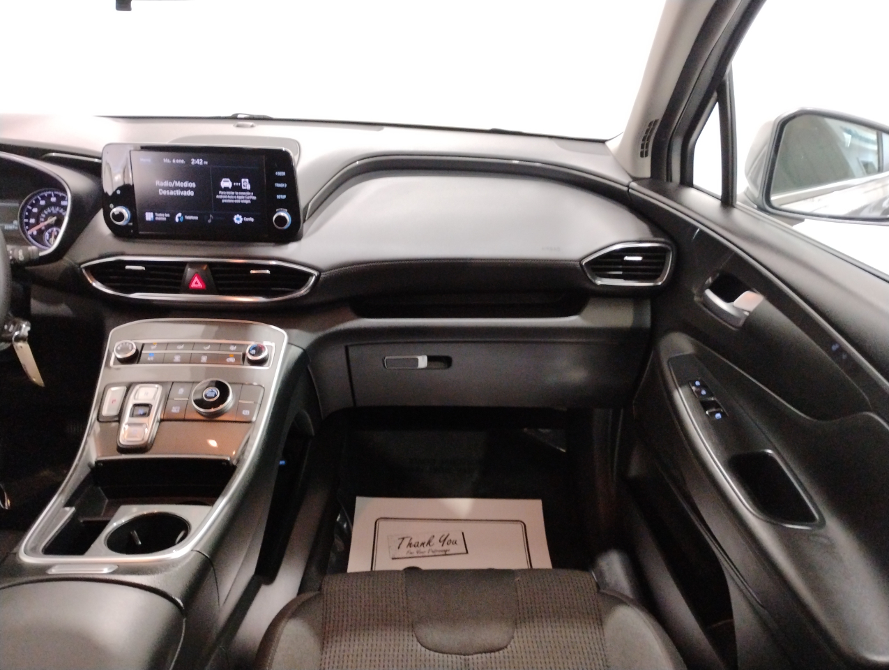 Hyundai Santa Fe SE 2023