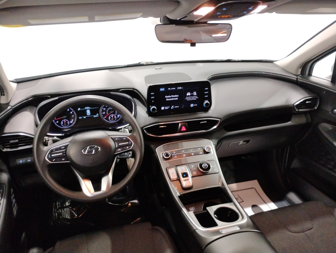 Hyundai Santa Fe SE 2023