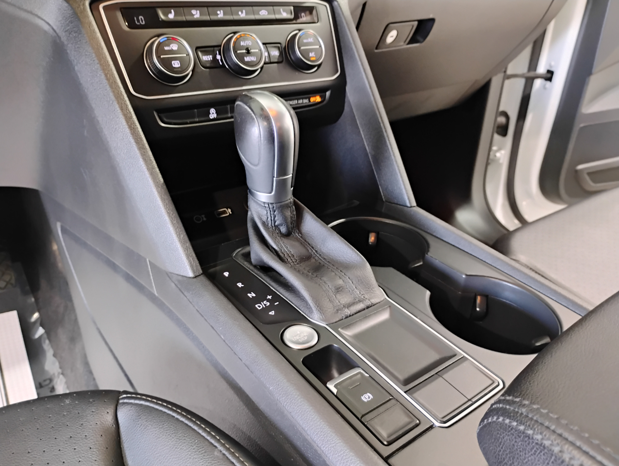 Volkswagen Atlas V6 SE w/Technology 2018