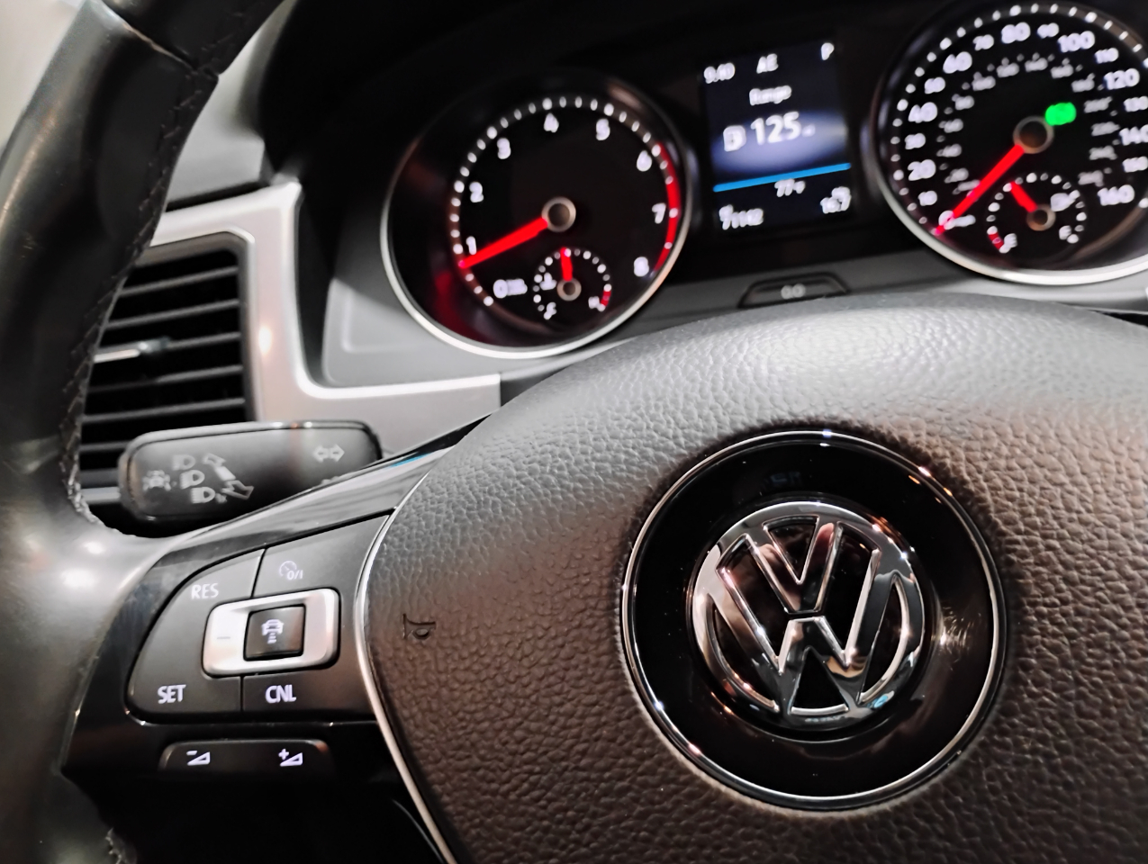 Volkswagen Atlas V6 SE w/Technology 2018