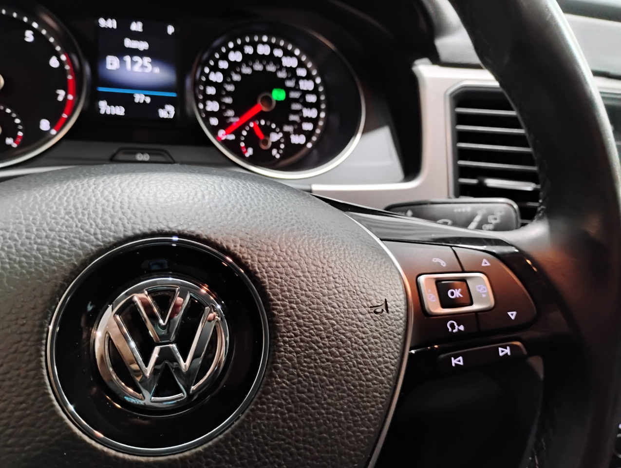 Volkswagen Atlas V6 SE w/Technology 2018