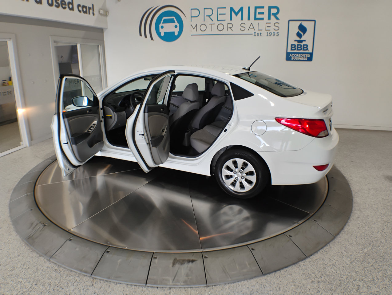 Hyundai Accent SE 4-Door 6A 2016