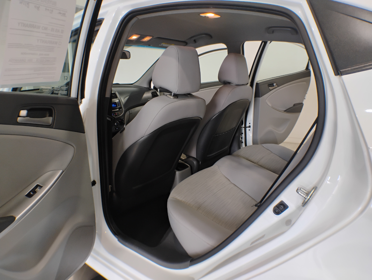 Hyundai Accent SE 4-Door 6A 2016