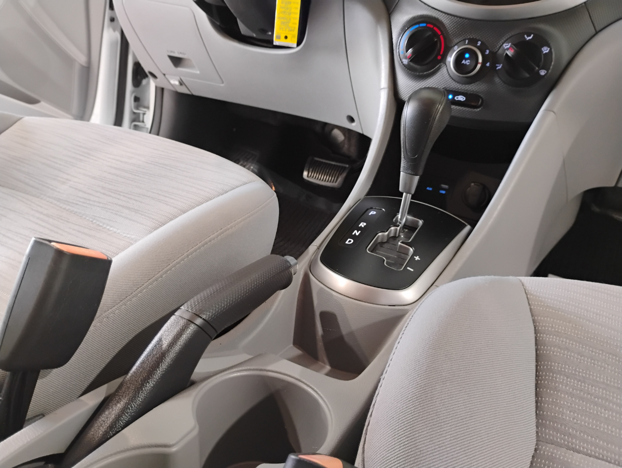 Hyundai Accent SE 4-Door 6A 2016