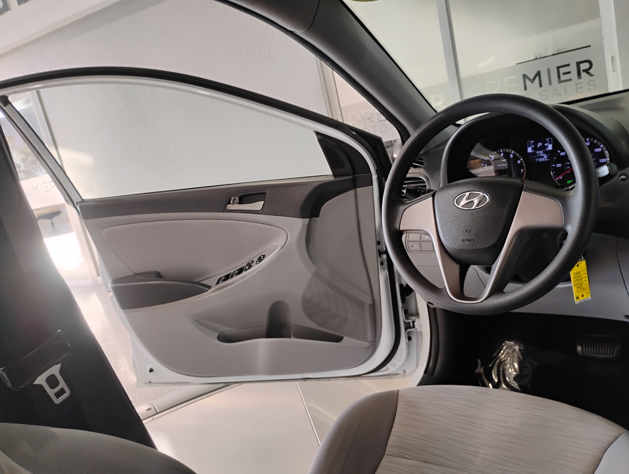 Hyundai Accent SE 4-Door 6A 2016