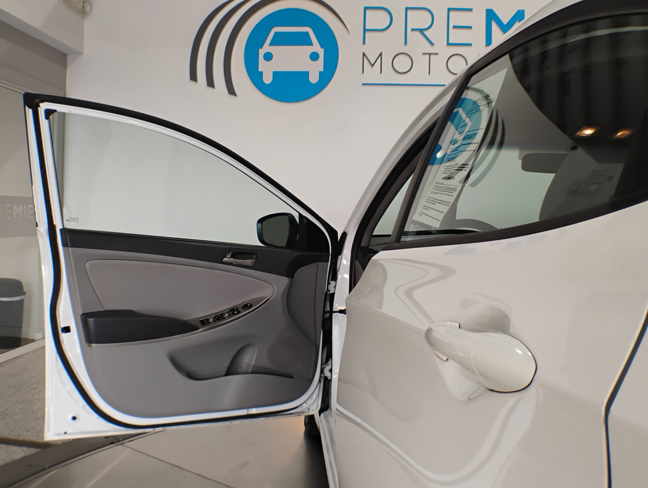 Hyundai Accent SE 4-Door 6A 2016